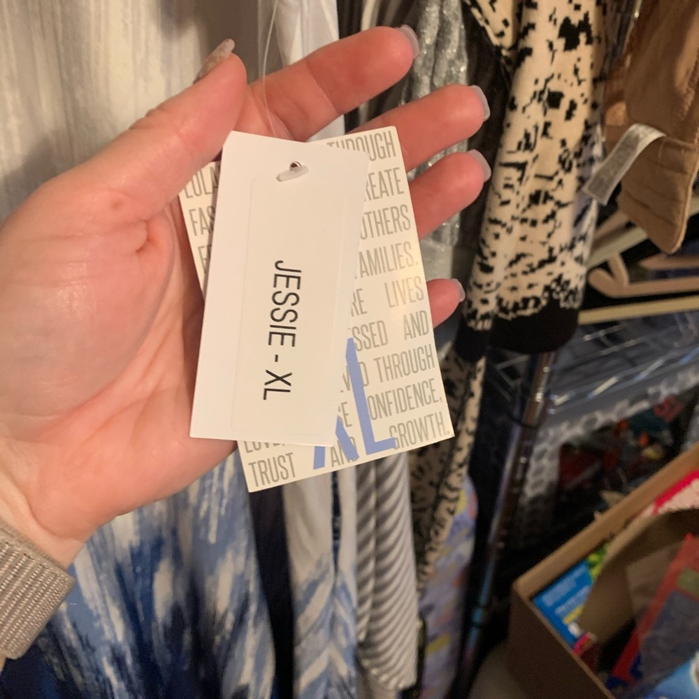 BNWT. XL Blue/Gray Jessie. LuLaRoe.